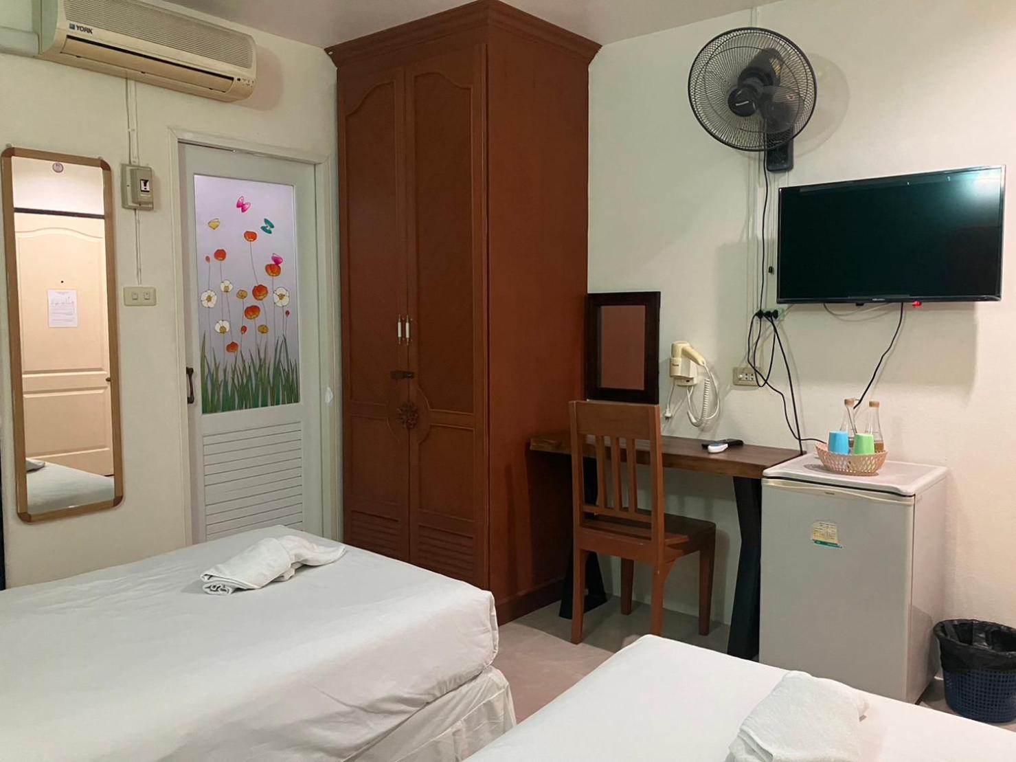 Md House Hotel Csiangmaj Kültér fotó