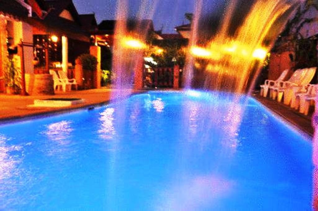 Md House Hotel Csiangmaj Kültér fotó